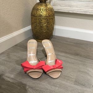 Elle pumps